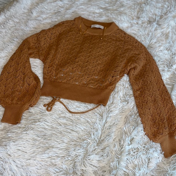 Cross-Back Sweater - Picture 5 of 7